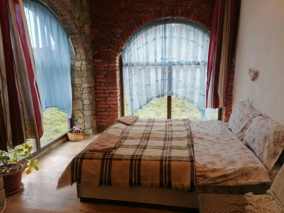 Villa Лилянината Къща Kalofer Esterno foto